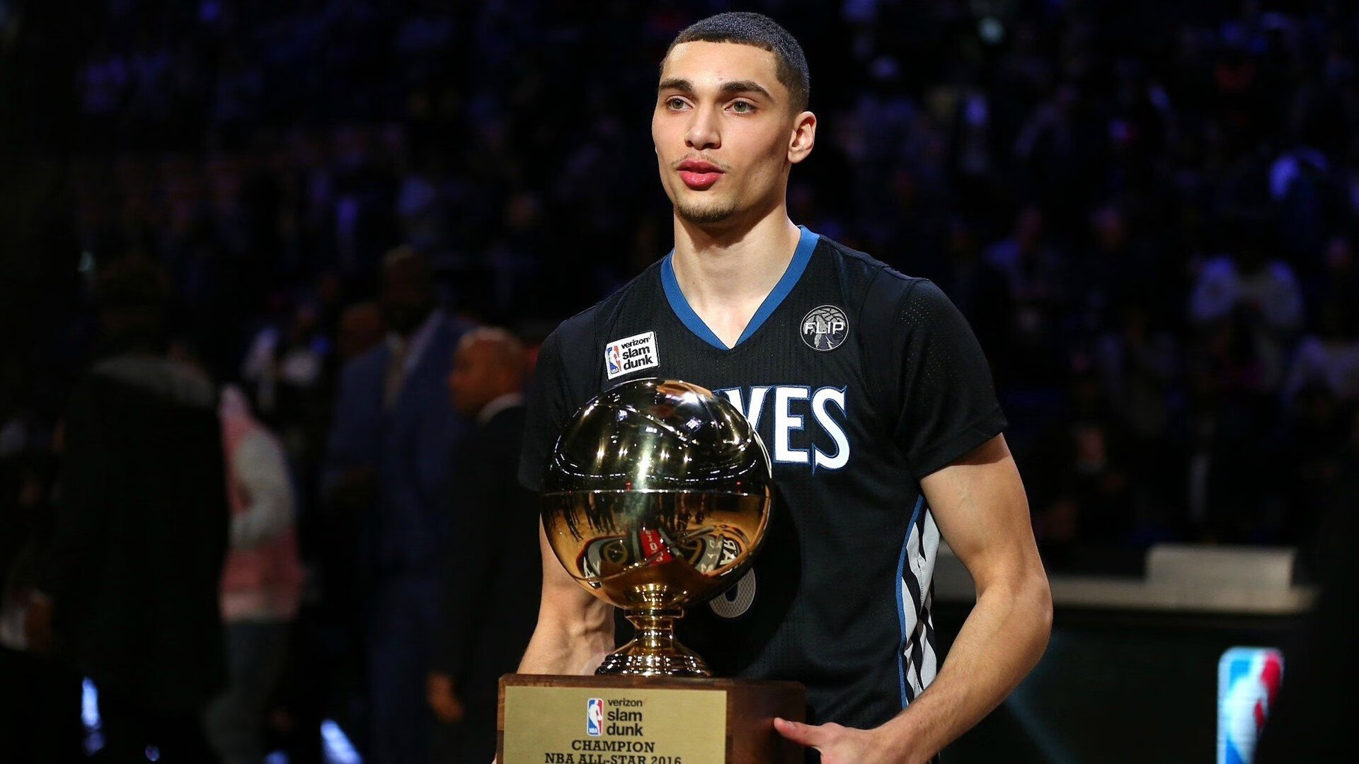 赛道上的终局之战，武切维奇如何主宰F1年度争冠之夜